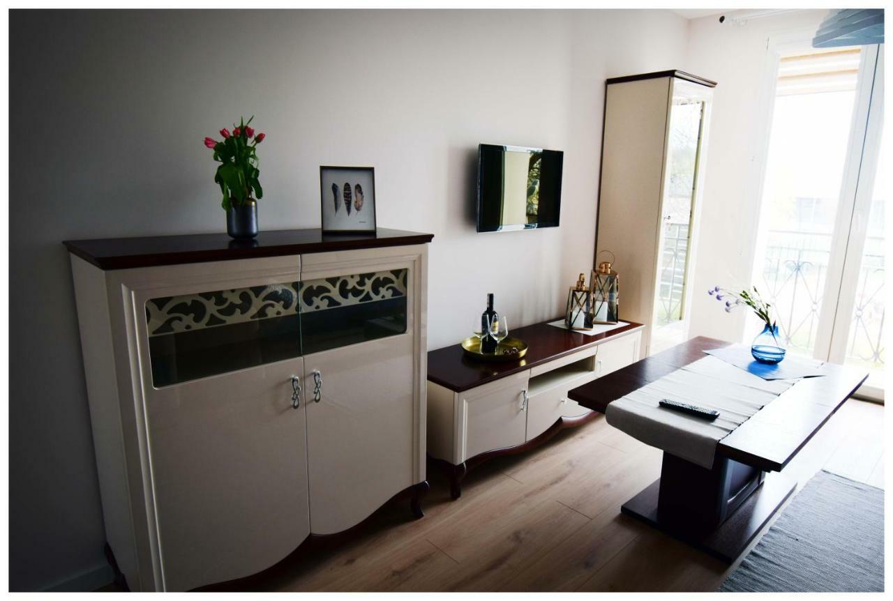 Color 24 Premium Apartment Stalowa Wola Bagian luar foto